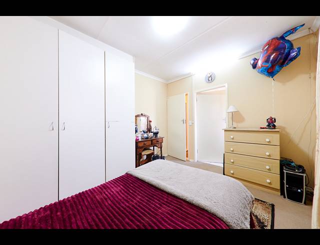 2 BEDROOM TOWNHOUSE FOR SALE IN NOORDWYK